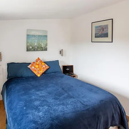 Cosy In Ancient With River And Vineyard Views *